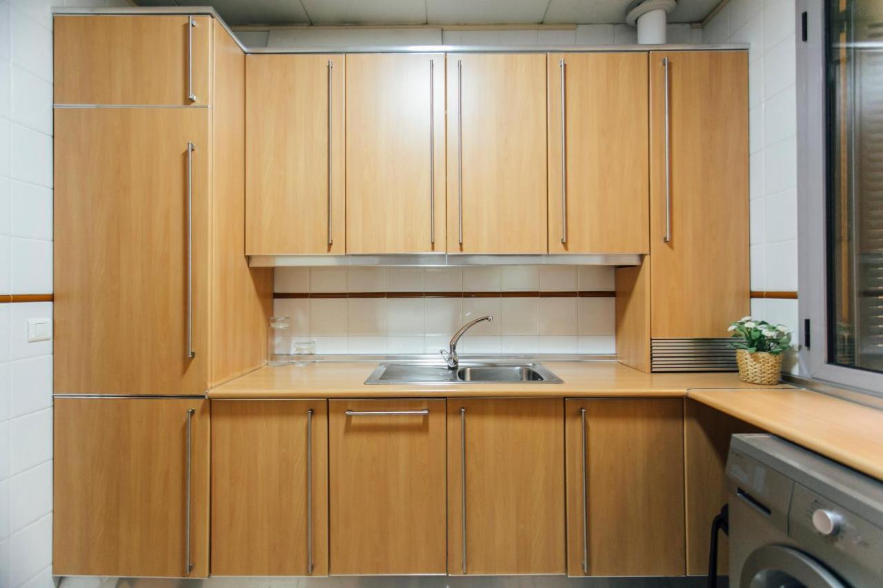 Plaza del Buen Suceso ( Wifi, terraza, Parking ) Apartamento *