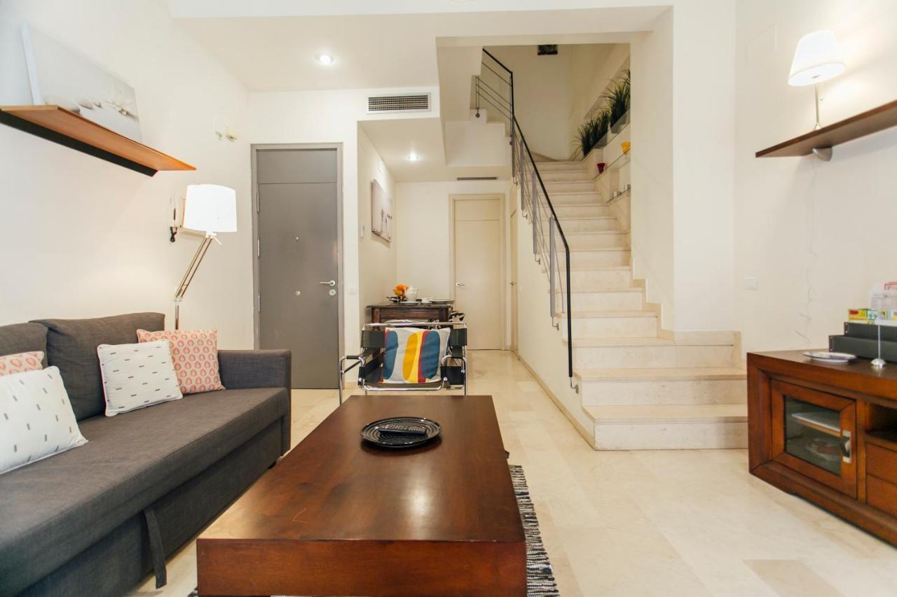 Plaza del Buen Suceso ( Wifi, terraza, Parking ) * Sevilla