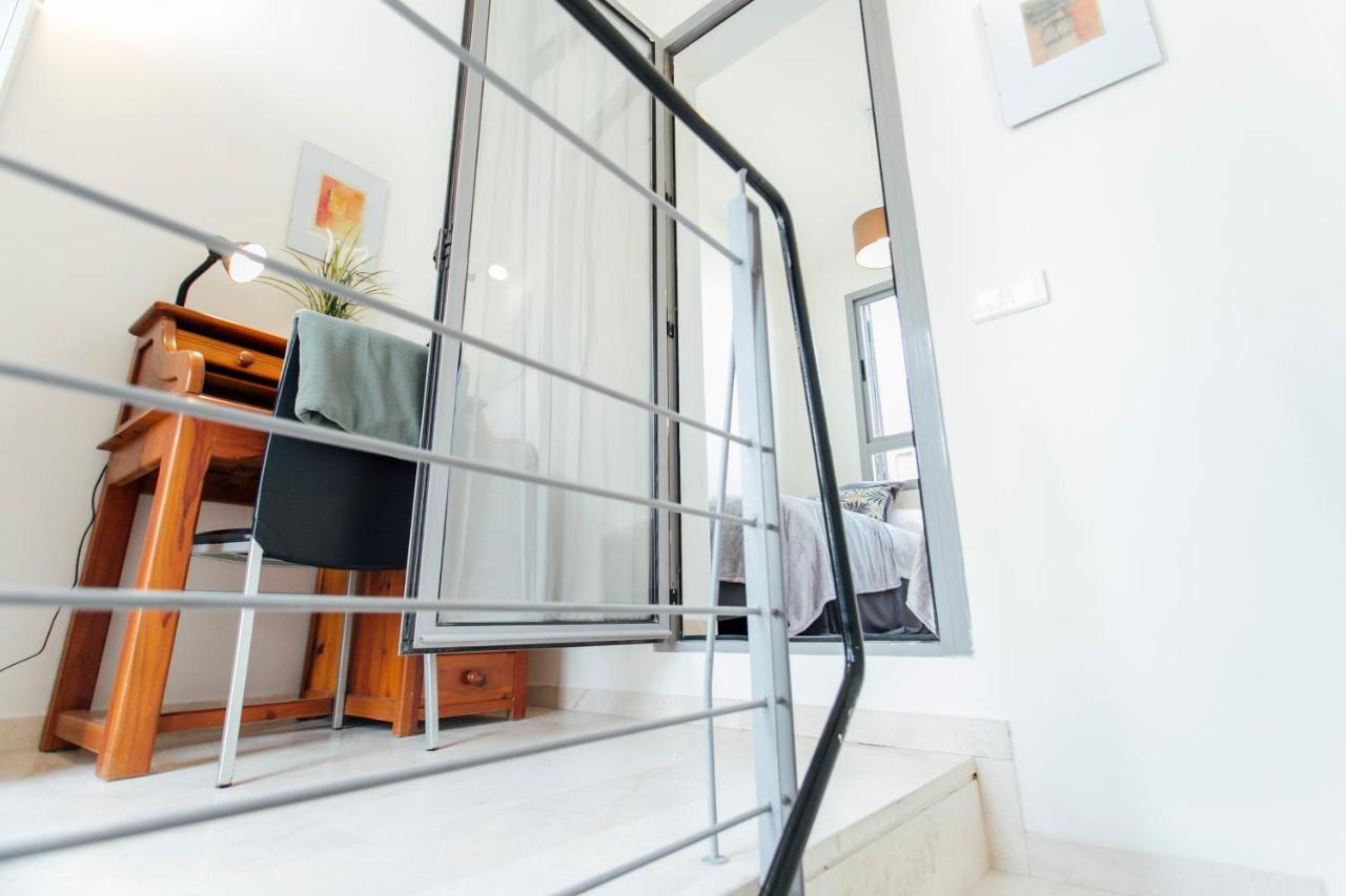 Plaza del Buen Suceso ( Wifi, terraza, Parking ) Apartamento *