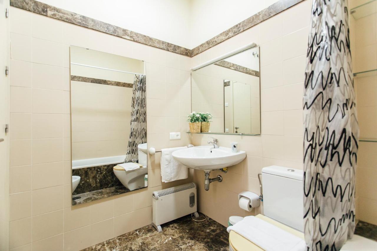 Apartamento Plaza del Buen Suceso ( Wifi, terraza, Parking ) Sevilla